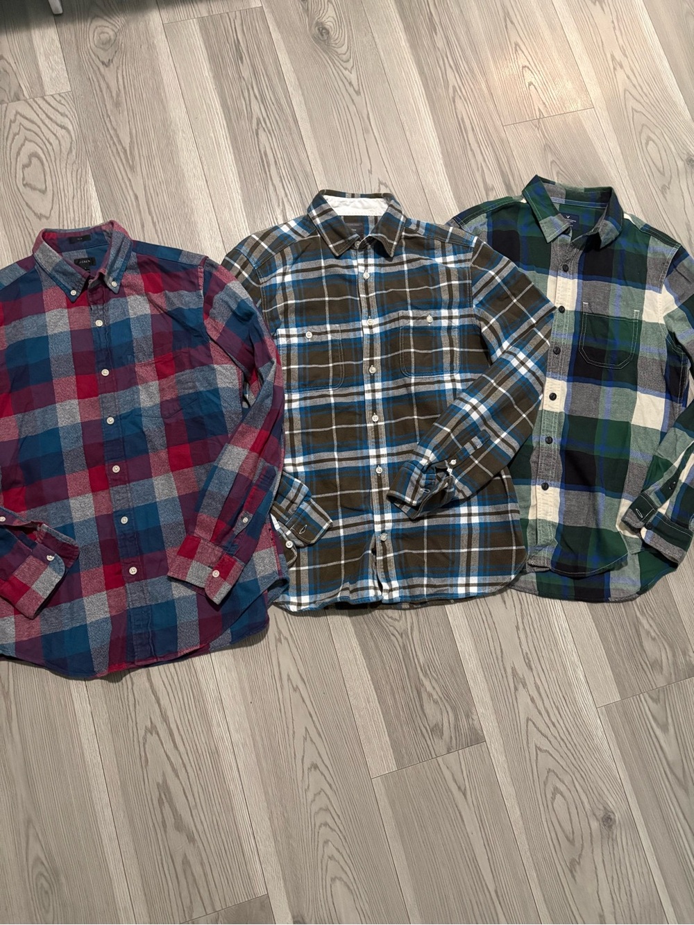 Men’s Button Down Plaid Shirts Size Small